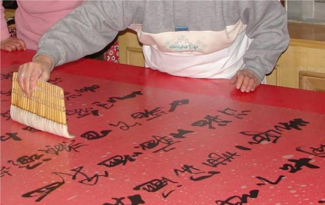 字画扫描手工裱与机器裱的区别 字画扫描手工裱与机器裱的区别